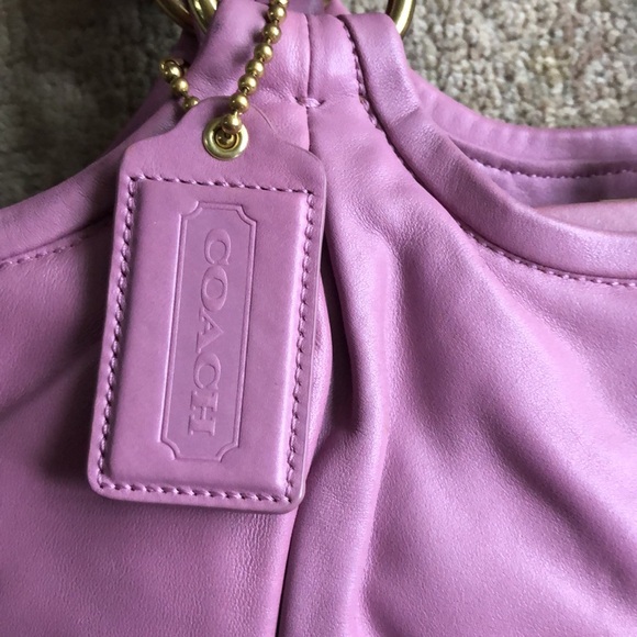 VTG Gorgeous Pink Leather Authentic Coach shoulder bag - Picture 9 of 13